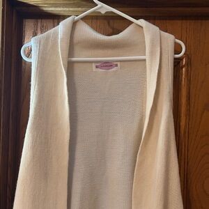 Cream Sleeveless Open-Front Knit Sweater Vest